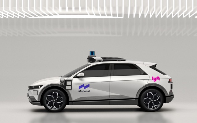 Cover Image for Lyft and Motional announce plans to launch robotaxi service in Los Angeles
